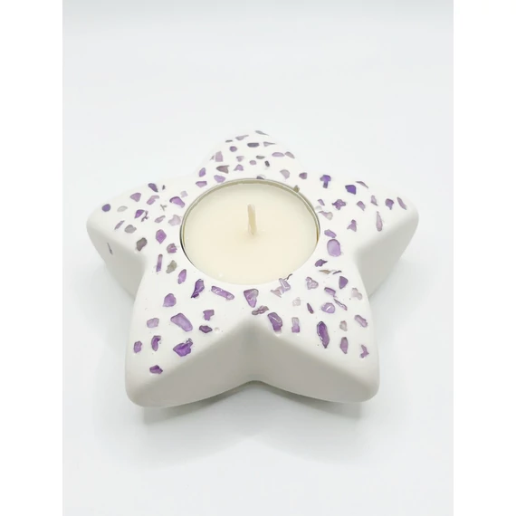 Mécsestartó amtiszttel díszítve